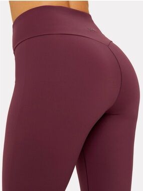 YITTY High-Waist Leggings in Maroon